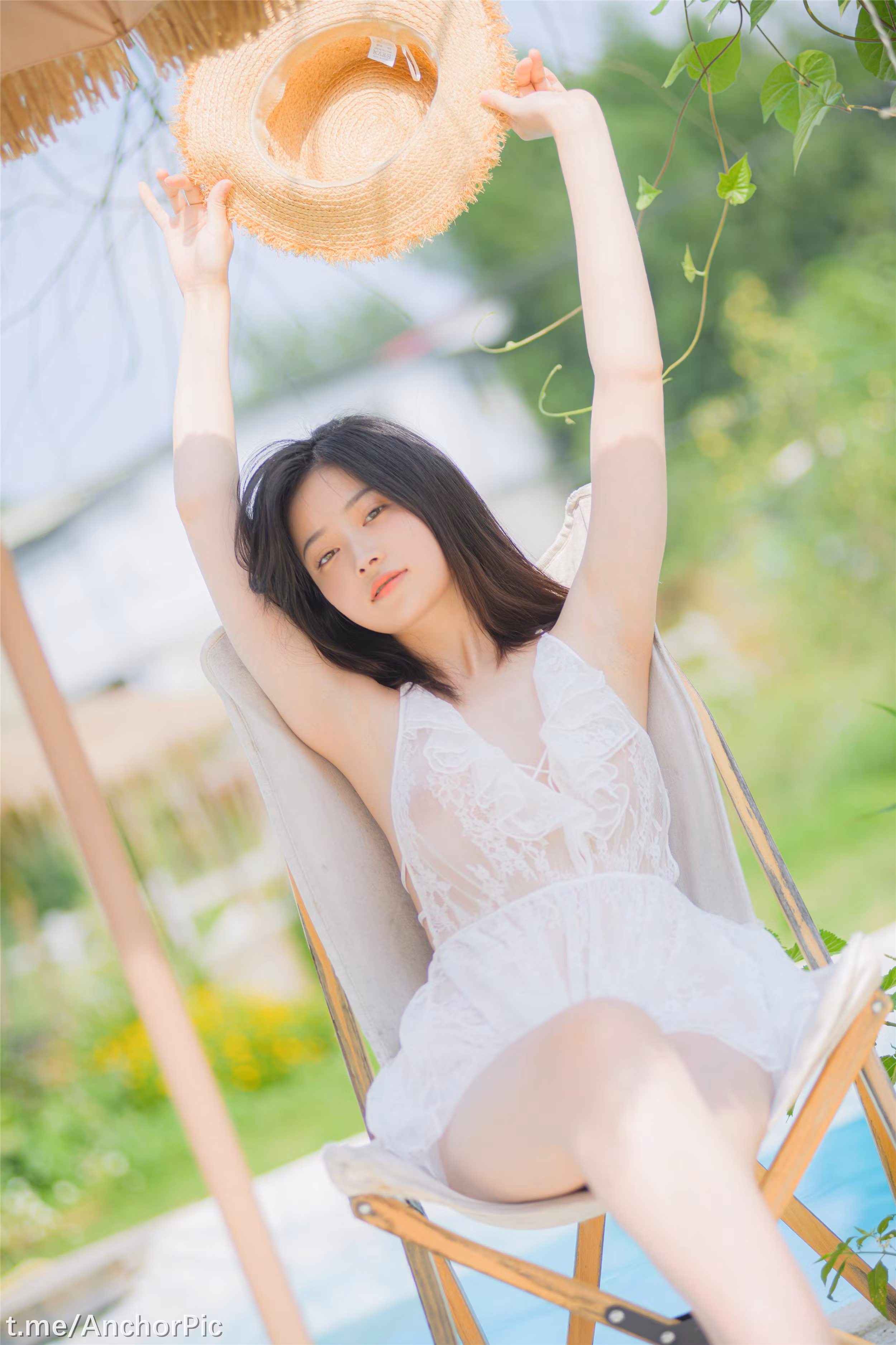 [年年] [死库水/泳装] 夏日限定泳池图集 [34P]-软桃社